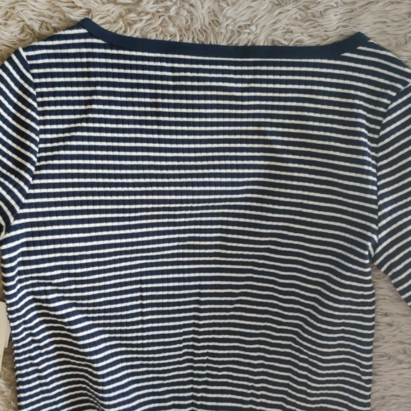 Top - Picture 8 of 9